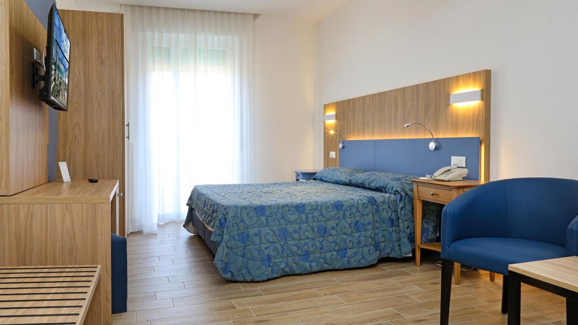 Hotel Marina Bardolino Buitenkant foto